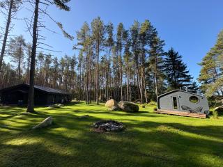 Bergsby Holiday House - Main House & Guest House - 3