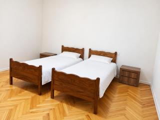 Vake Super Quiet and Comfy Apartment with a Yard - 9