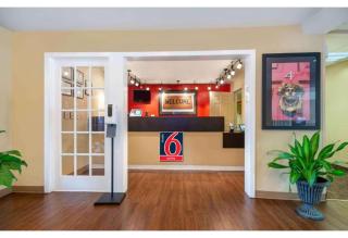 Studio 6 Corporate Extended Stay Philadelphia Malvern Swedesford Rd PA - 3