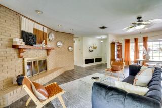 Families w/ Pets Welcome! Retreat 14 Mi to Tampa - 1
