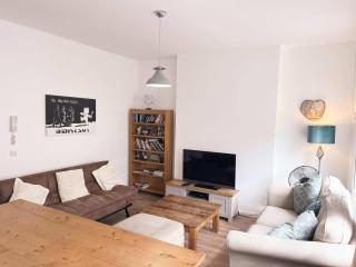 Wonderful 3 Bed in Old Market - 9