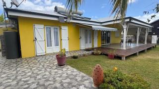 Maison Baie-Mahault avec jardin et terrasse - 0