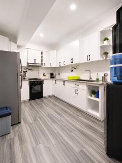 Bright & Spacious 3BR Apartment Work & Relax - 6