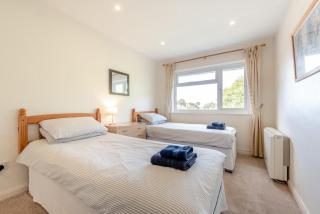 2 Bed in Tenby oc-fb196 - 8