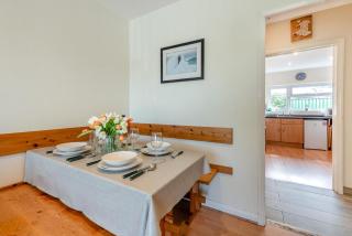 2 Bed in Tenby oc-fb196 - 2