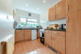 2 Bed in Tenby oc-fb196 - 1
