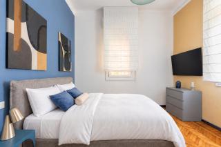 Design Deco Three Bedroom in Bologna Downtown - 7