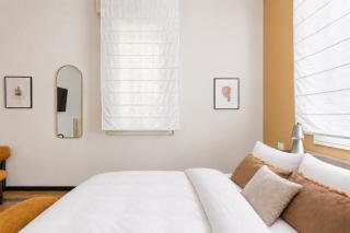 Design Deco Three Bedroom in Bologna Downtown - 3