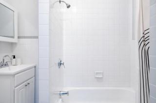 2 Bedroom Stylish Unit - 1