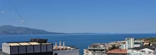 Penthouse with terrace, Jacuzzi, and sea view - 9
