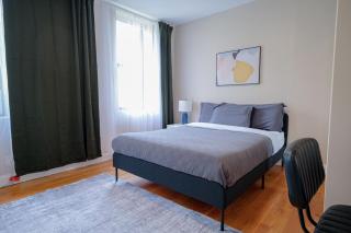 Sunny 4BR/2BA Retreat in Morningside Heights, NYC - 2