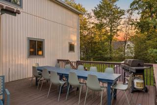 Movie Theater Game Room Resort Amenity Access - 6