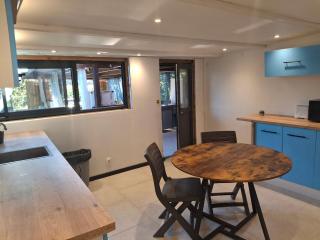 La CHAMBRE DEROBEE - 7