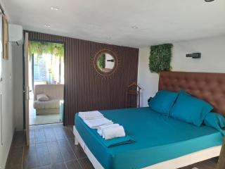 La CHAMBRE DEROBEE - 5