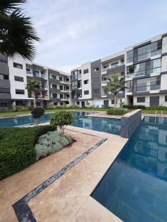 Beach Apartment with Pools, Gym & Parking - Beachland Residence - 0