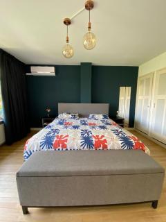 Elegant Family Villa - Comfort, Space & Privacy - 2