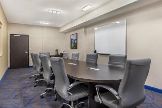 Best Western Plus Portland Airport Hotel & Suites - 1