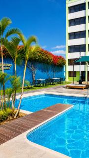 Holiday Suites - 7