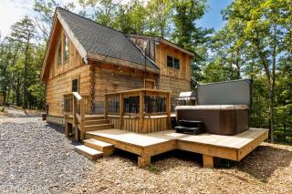Foxhole Cabin, New custom log cabin in Shenandoah Valley - 1