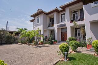 The Highbridge Guest Lodge - 8