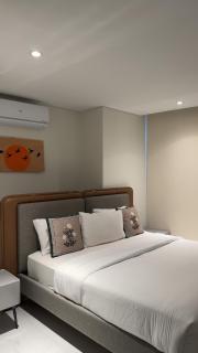 Muse Room 1-BHK MM Alam Gulberg Pool Gym - 3