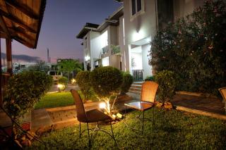 The Highbridge Guest Lodge - 1