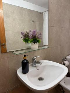 Bnb Loft IX- Pasos Av pellegrini - 8