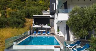 Villa Lea 5-bedroom villa with private pool and amazing views of city and sea - 9