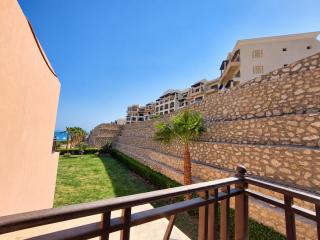 Villa in The View Compound, first row on the sea, 3 bedrooms, two floors - 9