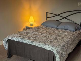 Serene Stay Near Montreal,Entire House - 1