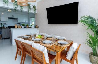 DREAM LUXURY Villa Private Pool BBQ Fast Wifi Beach Gym Golf Horseback riding & Restaurants - 3