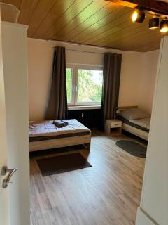 Ferienwohnung mit 2 Schlafzimmer, 5 Einzelbetten in Gelsenkirchen - 6