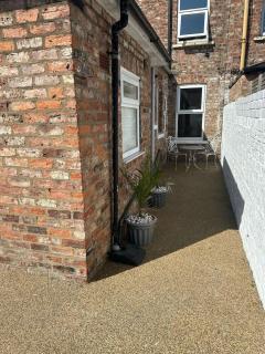 Ravens Nest · Victorian Terrace Close to York Cntr free parking - Pass the Keys - 5