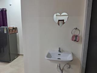 Peaceful 1BHK in Madhapur Hitech City - 5