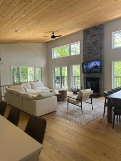 Chalet design en forêt, Foyer de pierre, 7 pers - 9