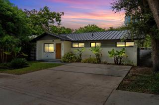 The Frow Bungalow in Historic Coconut Grove - 6