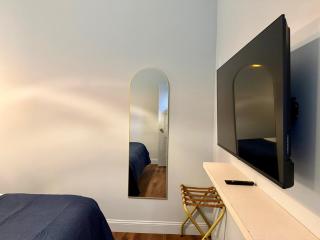 Hollyhock Suite 508 2 Beds, 1 Bath - 6