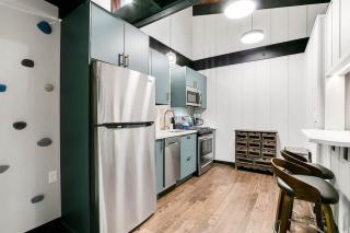 Private 1 Bed w/Loft on 5 Wooded Acres + Rock Wall - 4