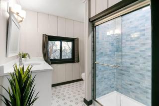 Private 1 Bed w/Loft on 5 Wooded Acres + Rock Wall - 1