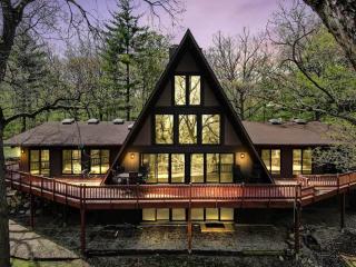 Private A-Frame - 5 Acres-Fishing Pond-Rock Wall - 8