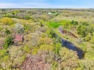 Private A-Frame - 5 Acres-Fishing Pond-Rock Wall - 3