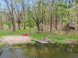 Private A-Frame - 5 Acres-Fishing Pond-Rock Wall - 2