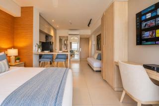 Suite con balcón, piscina y vista panorámica CB741 - 4