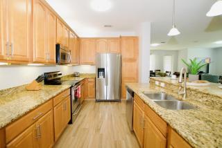 Vista Cay at Epic Universe - Luxury 4 bedroom Condo - 2