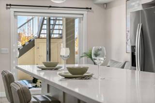 Private Suite for Couples Friends and New Families - 1