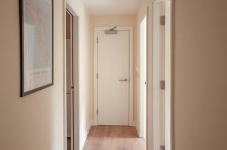 Canal View Apartment with Office - 2 Min to LUAS - 7
