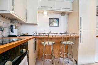 5 St Georges House · Lovely 1-Bed Apartment Right in the Heart of York - Pass the Keys - 2