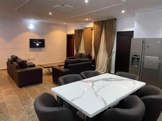 Peaceful 2BR Luxury Retreat - 9