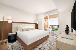 ONE GT Grand Cayman - 6