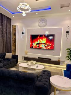 The Snug Villa - 4 BDROOM DPLEX IKOTA VILLA - 6